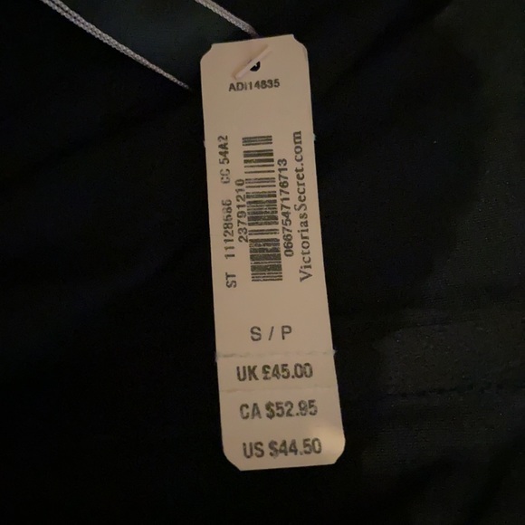 Victoria Secret Bra - Picture 6 of 9